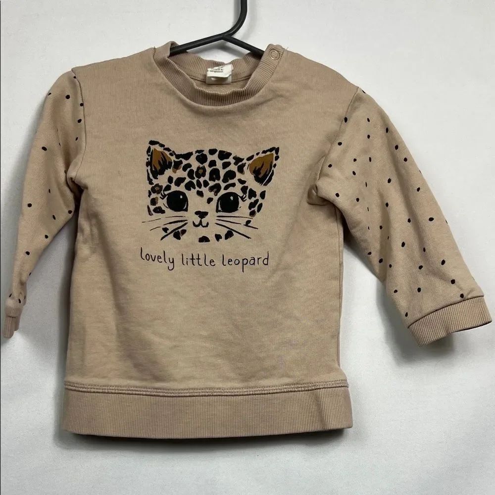 H & M black and tan lovely little leopard sweatshirt size 18 months
